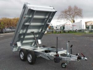 Benne 2,50 m / LIDER pompe à main 2500 kg