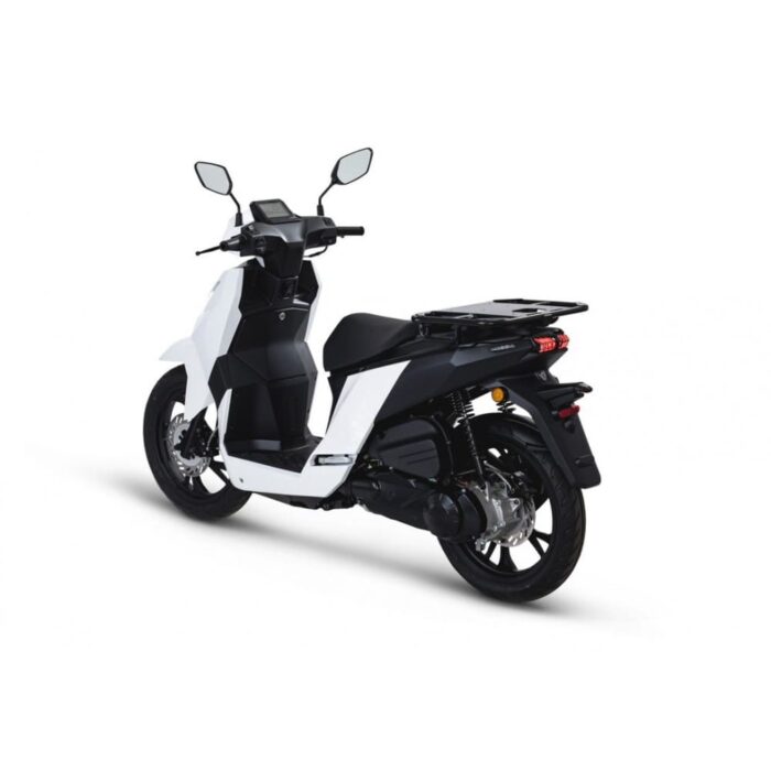 PEUGEOT-TWEET-125-PRO-EURO-5-3.jpg