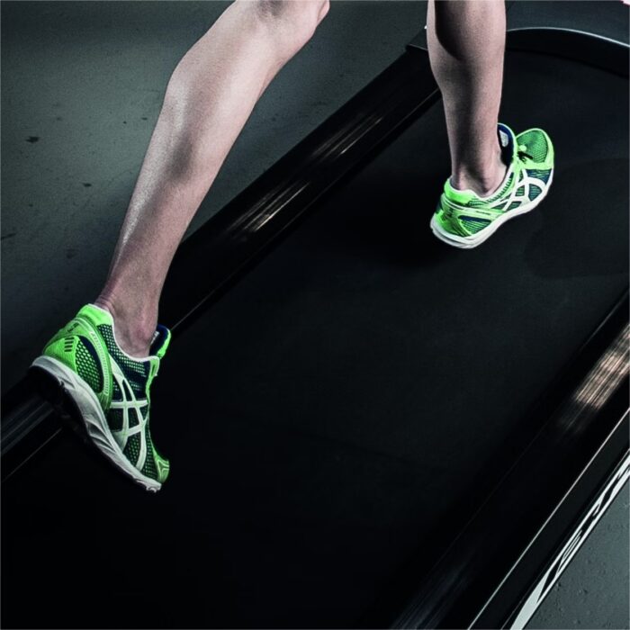 Tapis-de-course-18kmh-Surface-de-course-135-x-45cm-I-F1-G6414I-2_53_11zon.jpeg
