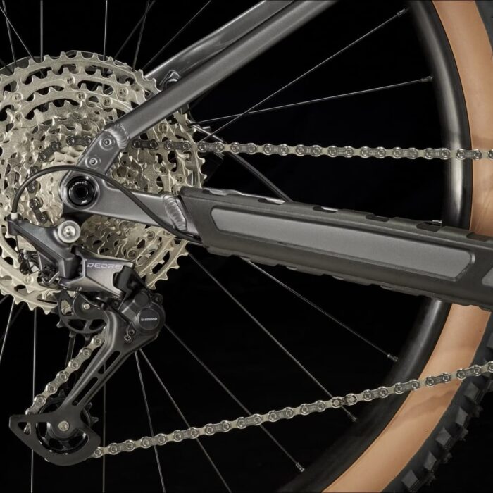 VTT-Electrique-Semi-Rigide-Trek-Marlin-8-3.jpeg