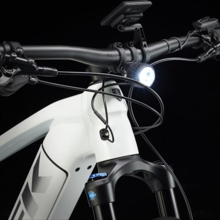 VTT-Electrique-Semi-Rigide-Trek-Powerfly-Sport-5-EQ-2.jpeg