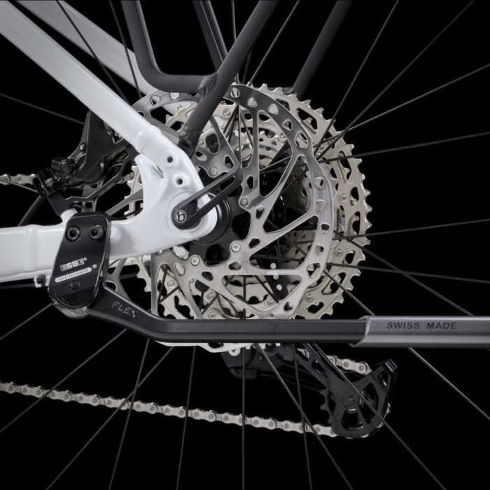 VTT-Electrique-Semi-Rigide-Trek-Powerfly-Sport-5-EQ-4.jpeg