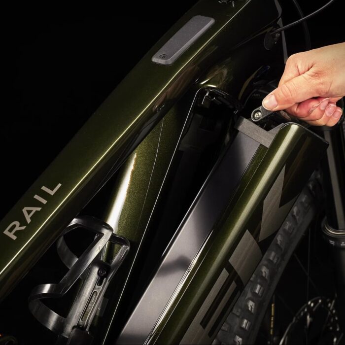 VTT-Electrique-Tout-Suspendu-Trek-Rail-9.5-3.jpeg