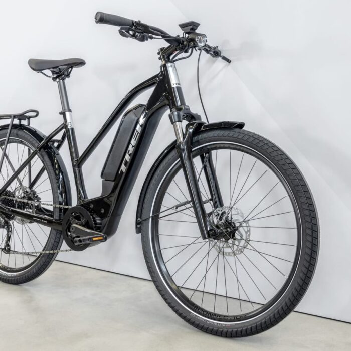 Velo-Electrique-Trek-Allant-5-Stagger-1.jpeg