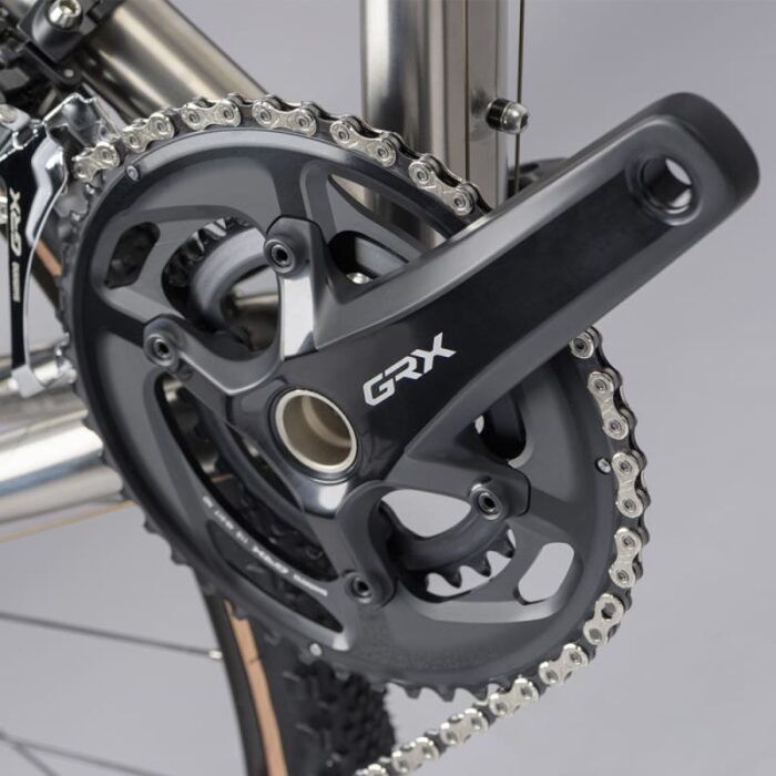 Velo-gravel-Genesis-Croix-de-Fer-Titane-4.jpg